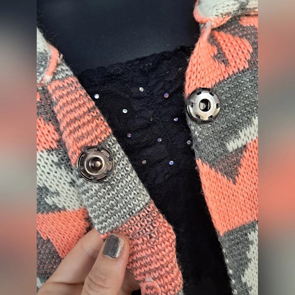 Blu Pepper Orange and Gray Geometric Cardigan - Picture 4 of 13
